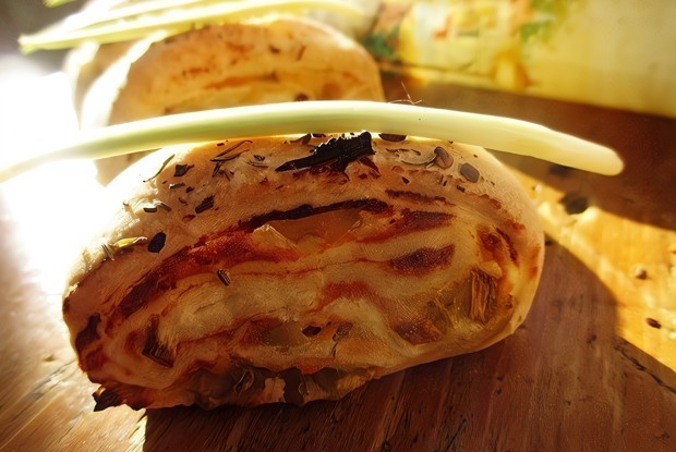 Булочки с творогом и черемшой