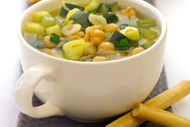 Бульон с сельдерееем