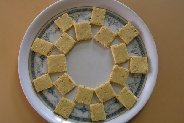 Бурфи (Индийский сливочный десерт)