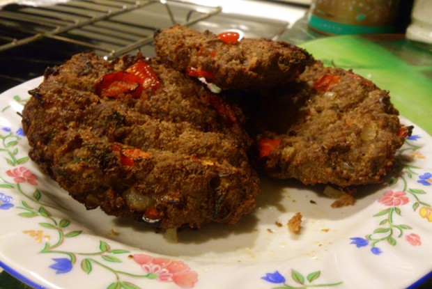 Бургер из говядины на гриле