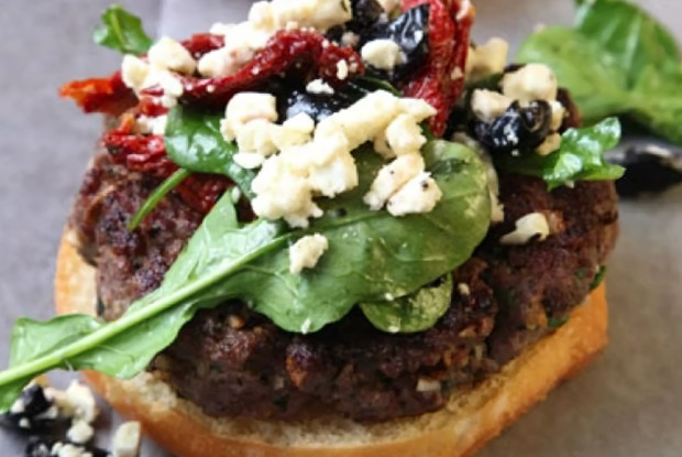 Бургер с телятиной