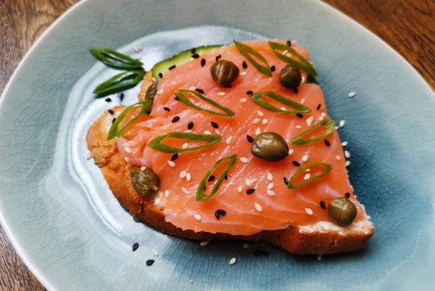 Бутерброд с семгой