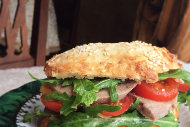 Бутерброды из домашних булочек