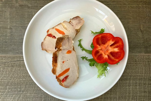 Буженина с красным перцем, морковью и острой приправой