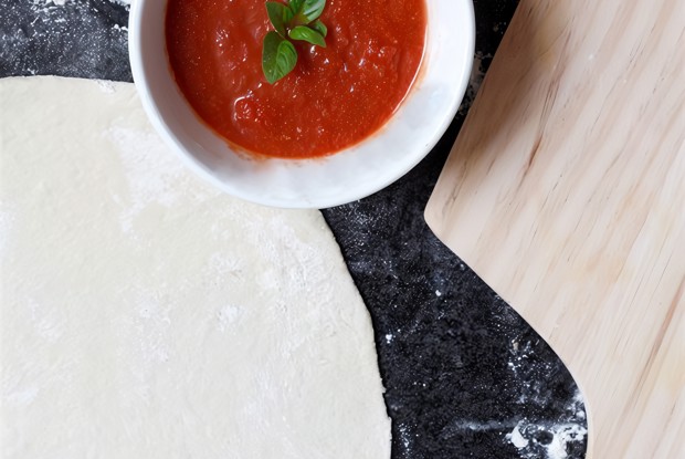 Быстрое дрожжевое тесто для пиццыы