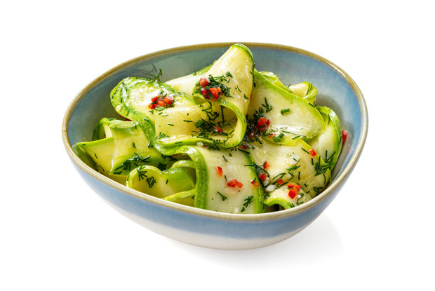 Быстрые маринованные кабачки