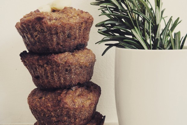 Цельнозерновые маффины с изюмом и грецкими орехами (без сахара и без яиц)