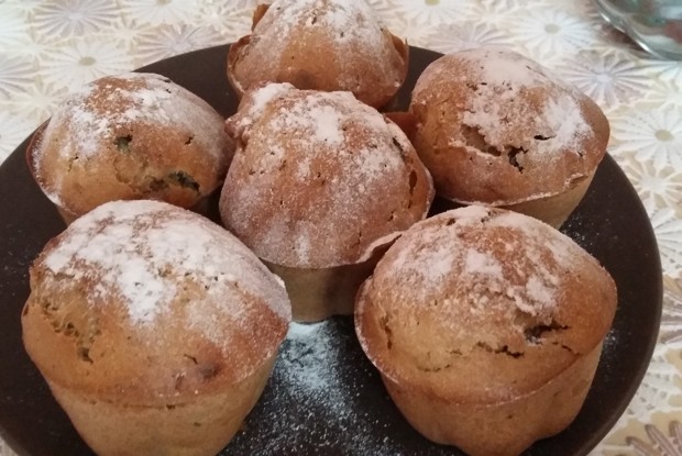 Чайный кекс с изюмом в аэрогриле