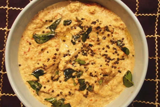 Чатни из кокоса и зерен кунжута