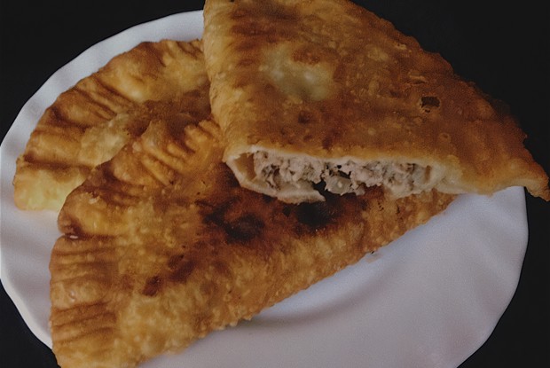 Чебуреки с мясом и луком