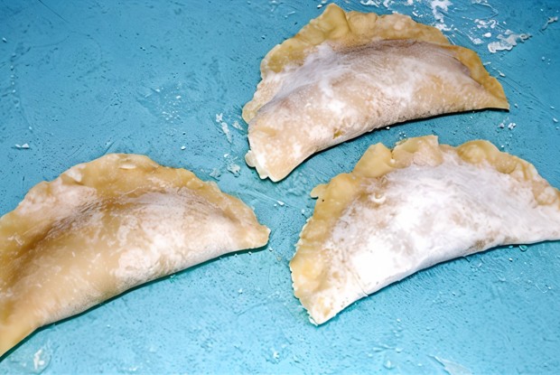 Чебуреки с заварным тестом