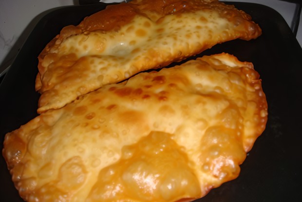 Чебуреки с зеленью