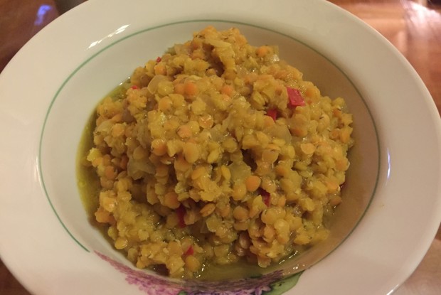 Чечевица с карри и имбирем