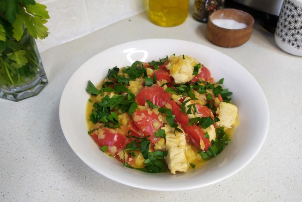 Чечевица с курицей и сладким перцем