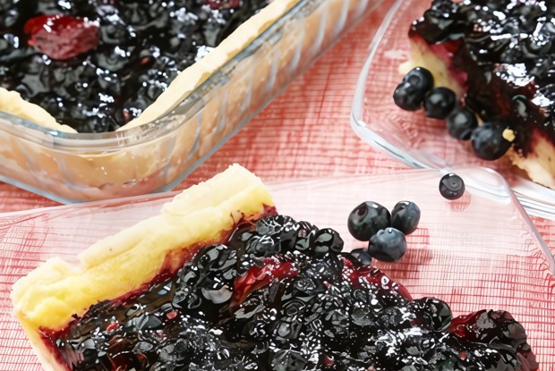 Черничный торт с лимонной цедрой