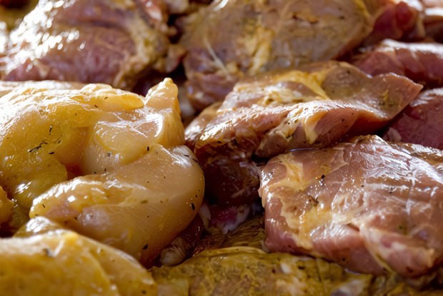 Чесночно-горчичный маринад для мяса и сыра на гриле