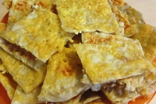 Чипсы из лаваша с сыром