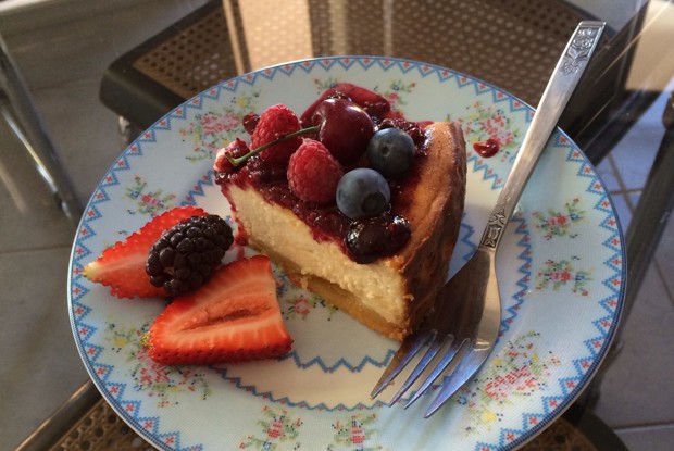 Чизкейк из рикотты с малиной