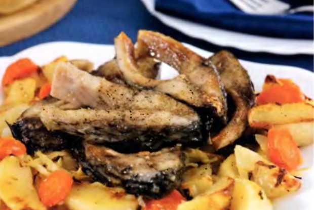 Чолент-фиш (Рыба, тушенная с овощами)