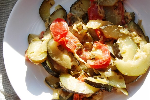 Цукини со сметаной и острым перцем