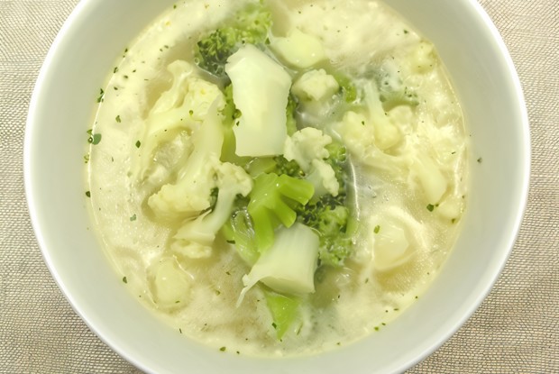 Цветная капуста под молочным соусом