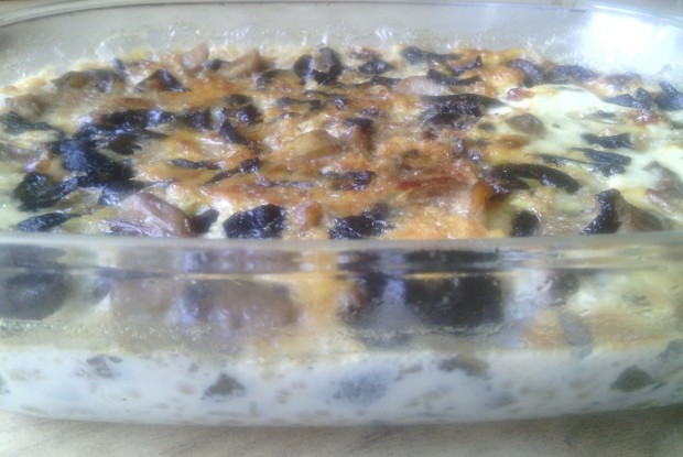 Cвежие грибы в льезоне