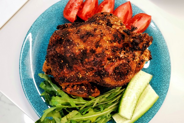 Цыпленок, запеченный в маринаде из хрена