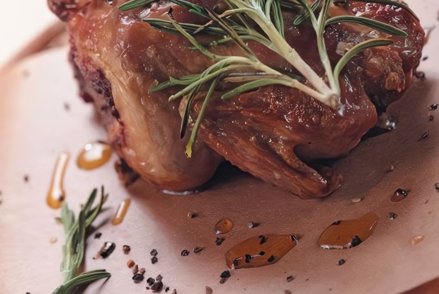 Цыплята с грушей и синим сыром