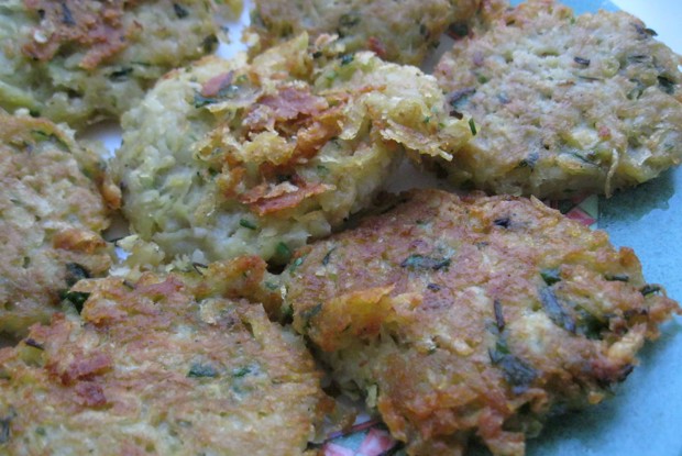 Деруны с зеленью без добавления муки