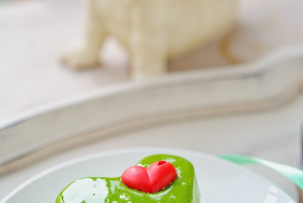 Десерт ананасовый с карри