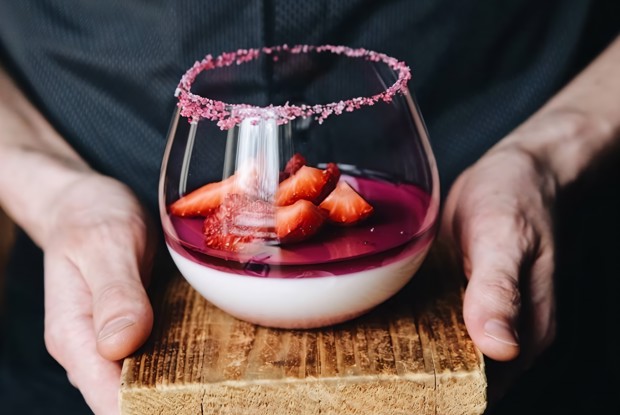 Десерт «Фиалковая Панакота»