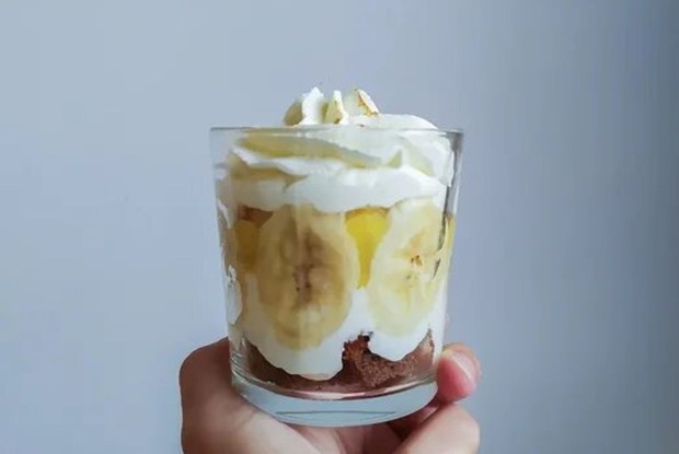 Десерт из банана и ликера