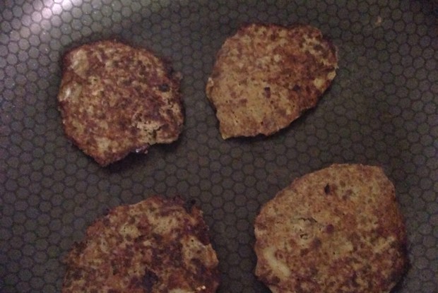 Диетические говяжьи печеночные оладьи