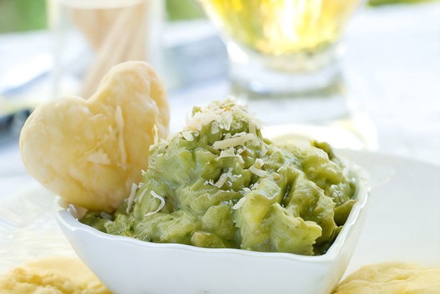 Дип из бобов эдамам и имбиря