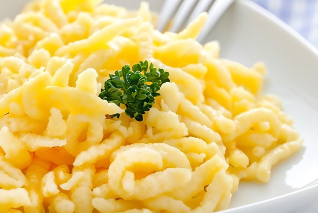 Домашние клецки с черным перцем (Spaetzle)