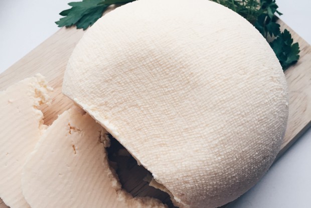 Домашний адыгейский сыр