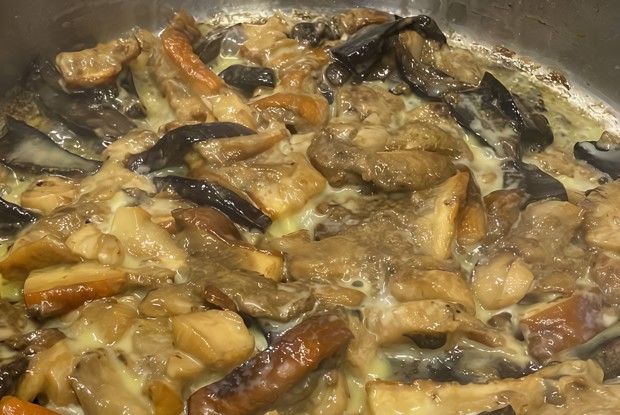 Домашняя паста с белыми грибами