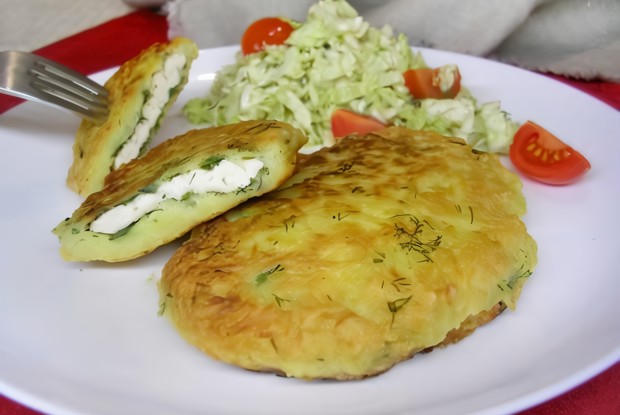 Драники с  начинкой из курицы