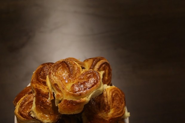 Дрожжевые булочки с сахаром