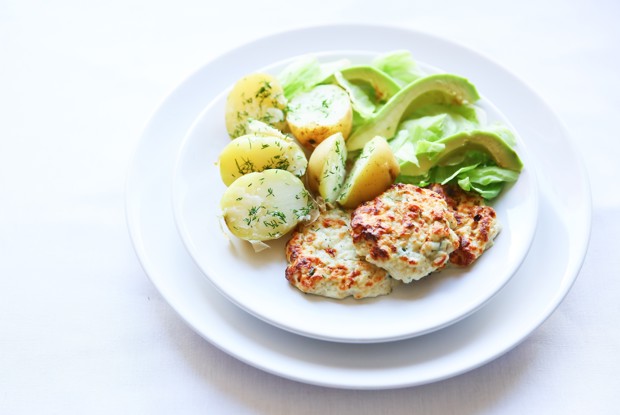 Духовые куриные котлеты с творожным сыром