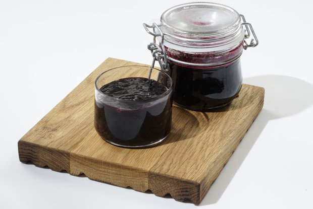 Джем из винограда и черноплодной рябины