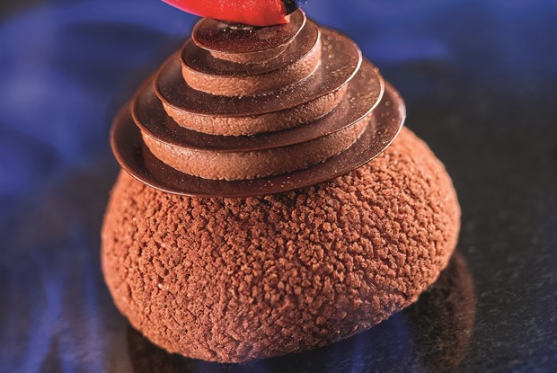 Эклер шу «шоколад-перец»