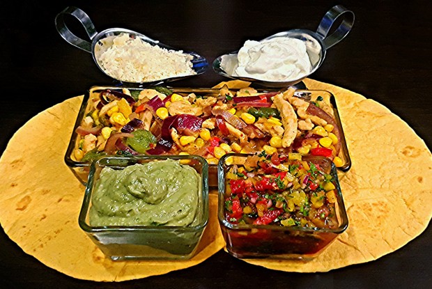 Фахитас с острой курицей