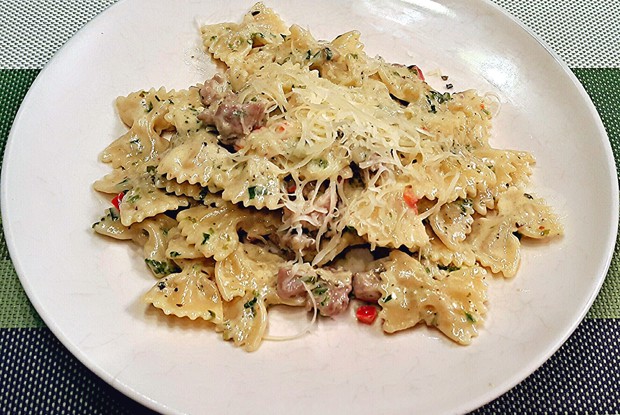 Фарфалле с бараниной