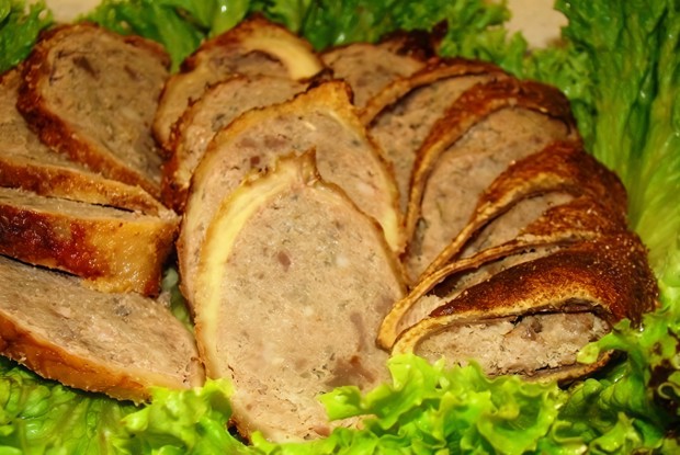 Фаршированная гусиная шейка