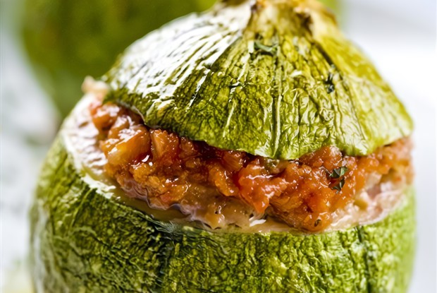 Фаршированные фаршем кабачки