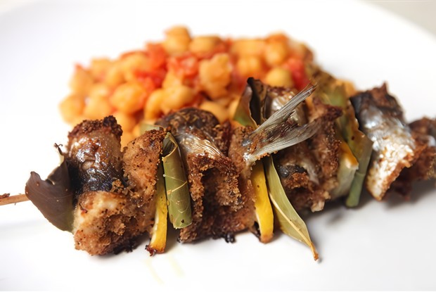 Фаршированные сардины на шпажках