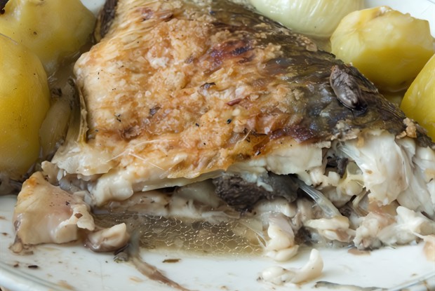 Фаршированный карп в фольге