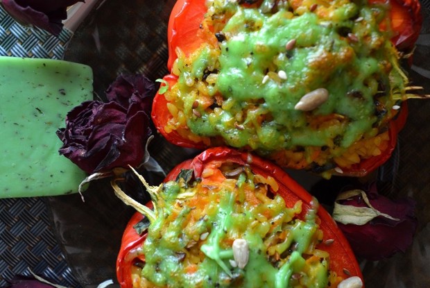 Фаршированные перцы с булгуром и шампиньонами