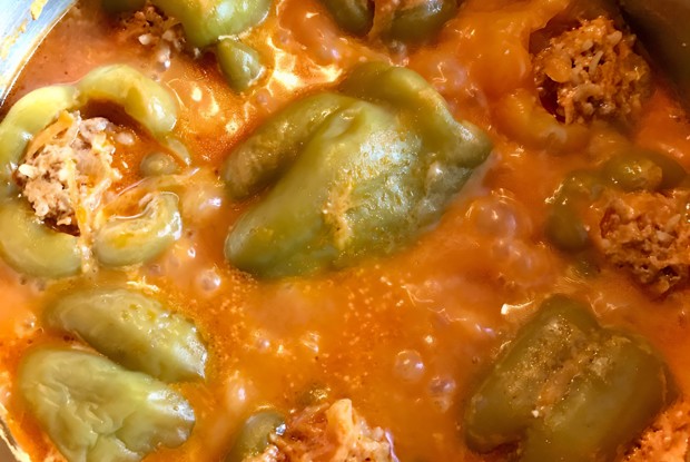 Фаршированные перцы с овощами